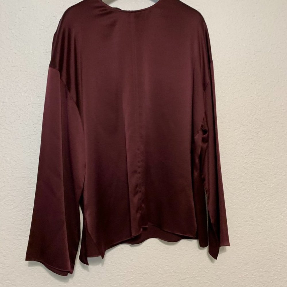 Vince XS Silk blouse, zip top back